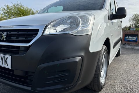 Peugeot Partner 850 S L1 1.6 Hdi 92ps Panel Van with Air Con - Direct from MOD 18