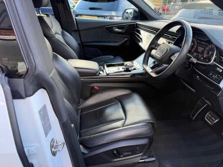 Audi Q8 TDI QUATTRO BLACK EDITION 25