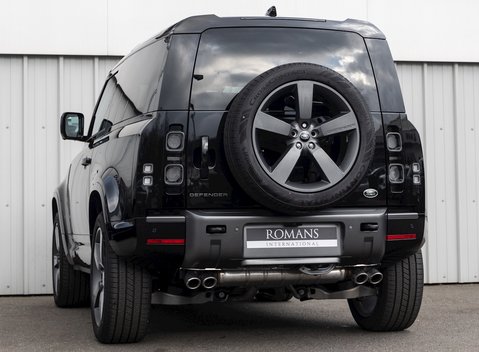 Land Rover Defender 90 V8 3