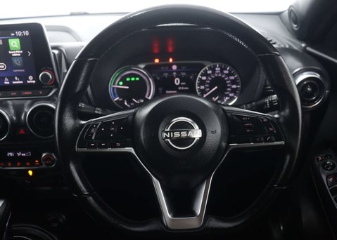 Nissan Juke 1.6 Juke N-Connecta HEV CVT 5dr 19