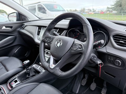 Vauxhall Grandland X ELITE NAV 10