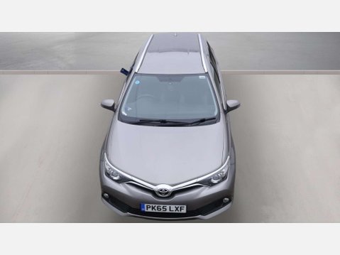 Toyota Auris 1.6 D-4D Business Edition Touring Sports 5dr Diesel Manual Euro 6 (s/s) (11 2
