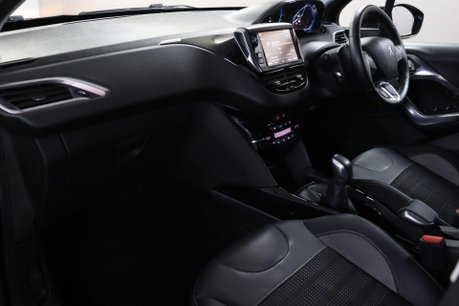 Peugeot 2008 PURETECH S/S ALLURE 34