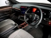 Renault Megane 0.0L 5d AUTO 217 BHP Alloys - Air Con - DAB Radio 12