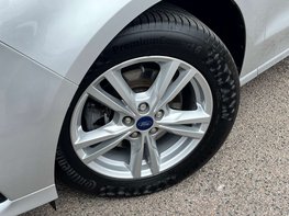 Ford S-Max 2.5 S-Max Titanium HEV CVT 5dr 3