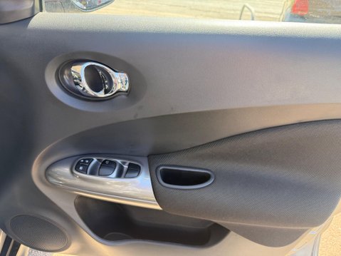 Nissan Juke 1.6 Tekna XTRON Euro 5 5dr 19