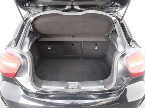 Mercedes-Benz A Class 2.1 A200d AMG Line (Premium) 7G-DCT Euro 6 (s/s) 5dr 25