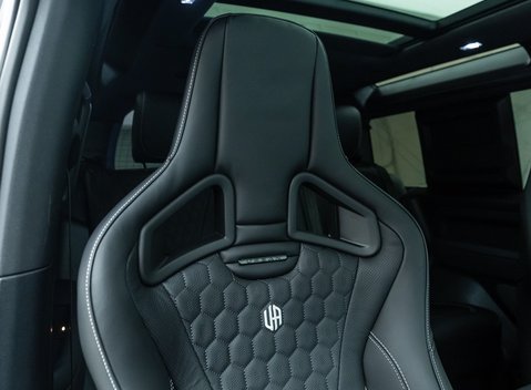 Land Rover Defender 90 V8 P525 URBAN 15