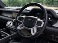 Land Rover Defender P400e XS Edition 14