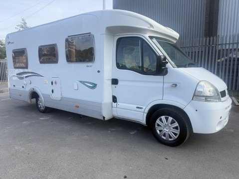 Renault Master LUNAR PREMIER H622 4-BERTH MOTORHOME 2