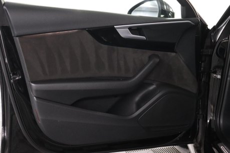 Audi A4 2.0 TFSI 35 Black Edition Euro 6 (s/s) 4dr 43