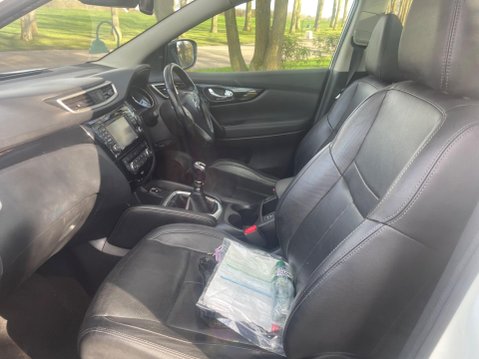 Nissan Qashqai 1.5 dCi Tekna 2WD Euro 5 (s/s) 5dr 20