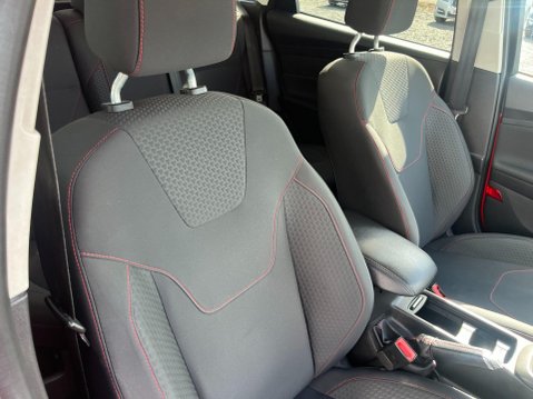 Ford Focus 1.5T EcoBoost Zetec S Red Edition Euro 6 (s/s) 5dr 5