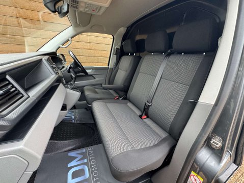Volkswagen Transporter 2.0 Transporter T30 Highline TDI Semi-Auto 28