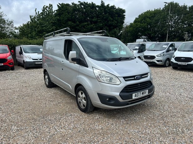 Ford Transit Custom SWB L1H1 Low Roof Limited 270 Air Con Alloys Sensors EURO 6 NO VAT 4