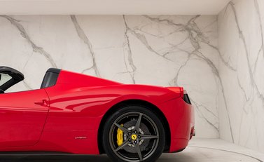 Ferrari 458 Spider 28