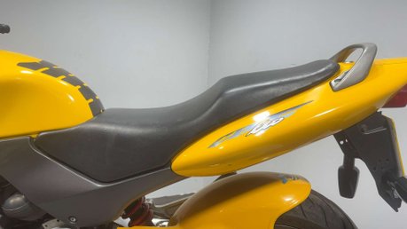 Honda CB 2001 1 OWNER 24K RUNNING PROJECT BIKE SPARES OR REPAIR 600CC 17