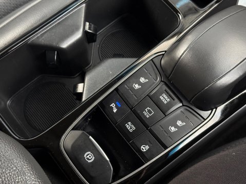 Hyundai IONIQ 38.3kWh Premium SE Auto 5dr 83
