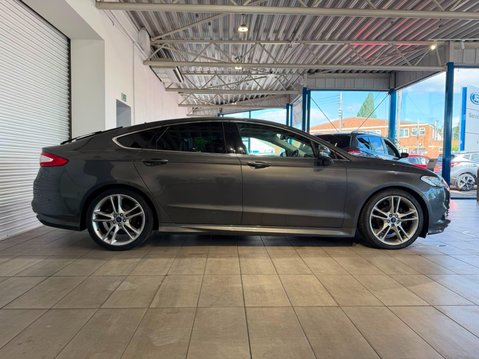 Ford Mondeo 2.0 TDCi Titanium Euro 6 (s/s) 5dr 2