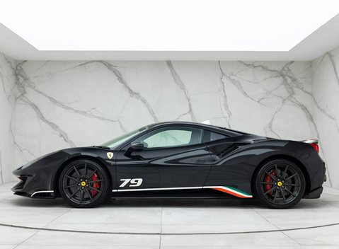 Ferrari 488 Pista Piloti 2