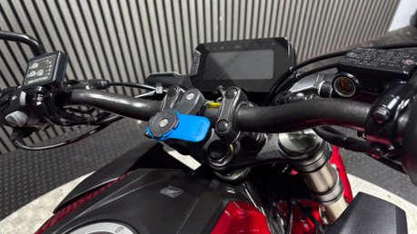 Honda CB 2024 ONLY 3K EXCELLENT CONDITION WARRANTY 125CC 19