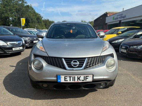 Nissan Juke 1.6 Tekna SUV 5dr Petrol CVT Euro 5 (117 ps) 4