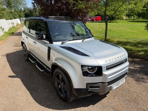 Land Rover Defender X-DYNAMIC S MHEV 7