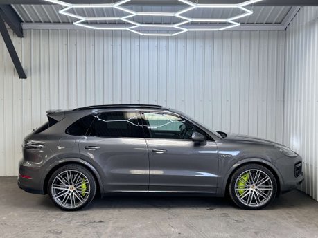 Porsche Cayenne 4.0 Cayenne T S E-Hybrid Auto 4WD 5dr 13