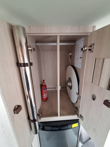 Chausson 33 Line V594 2020 13