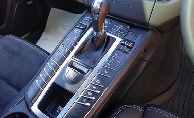 Porsche Macan GTS 22