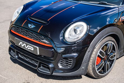 Mini Hatch 2.0 John Cooper Works Auto 3dr 17
