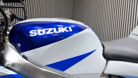 Suzuki GSX-R GSXR600 1998 SRAD 600CC SUPER SPORT RUNNING TRACK PROJECT 10