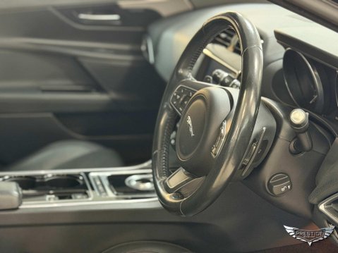 Jaguar XE 2.0d Portfolio Auto AWD Euro 6 (s/s) 4dr 54