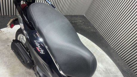 Piaggio Liberty 2021 1 OWNER ONLY 1200 MILES TOP BOX 125CC SCOOTER BIKE 22