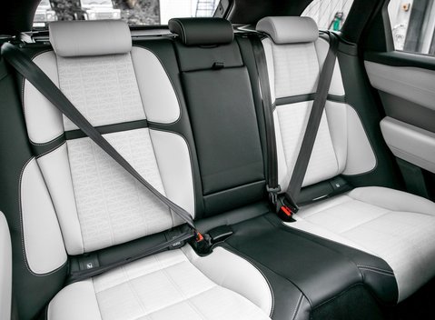 Land Rover Range Rover Velar R-Dynamic HSE Urban 13