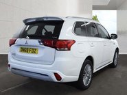 Mitsubishi Outlander PHEV DYNAMIC 4