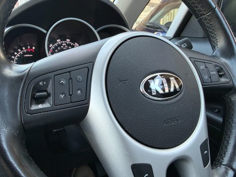 Kia Venga 4 AUTOMATIC 35