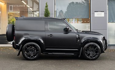 Land Rover Defender 90 D350 X-DYNAMIC HSE HARD TOP URBAN 3
