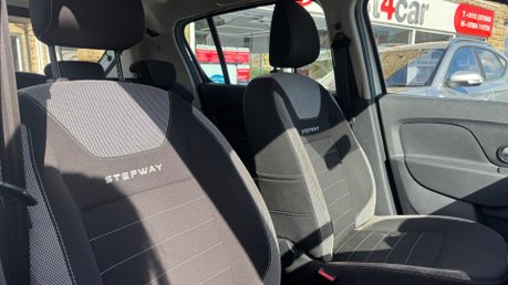 Dacia Sandero Stepway COMFORT TCE 8