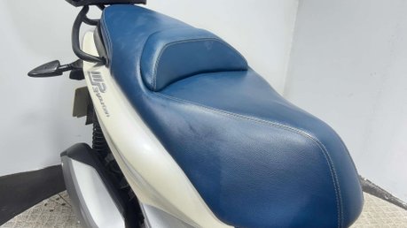 Piaggio MP3 YOURBAN LT 2015 3K NEW MOT NEW TYRES TRIKE 3 WHEELER 300CC 38