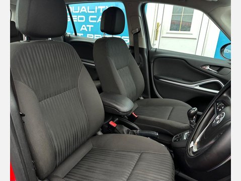 Vauxhall Zafira 2.0 CDTi Exclusiv MPV 5dr Diesel Manual Euro 5 (165 ps) 9