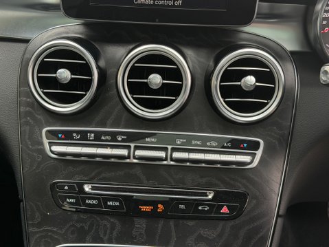 Mercedes-Benz GLC GLC 220 D 4MATIC AMG LINE PREMIUM 24