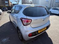 Hyundai i10 PREMIUM 5