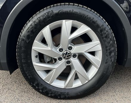 Volkswagen Tiguan 1.5 Tiguan Life TSi 5dr 12