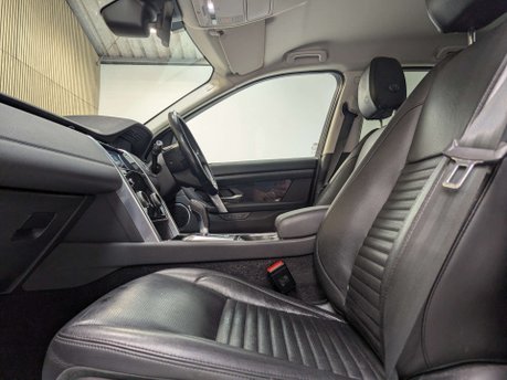 Land Rover Discovery Sport 2.0 Discovery Sport SE D Auto 4WD 5dr 36
