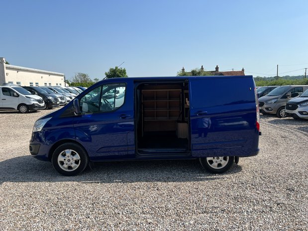 Ford Transit Custom SWB L1H1 (SOLD) Low Roof Limited Air Con Alloys Sensors EURO 6 NO VAT 11