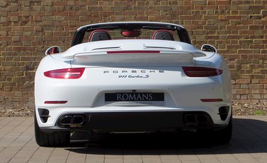 Porsche 911 (991) Turbo S Cabriolet 13
