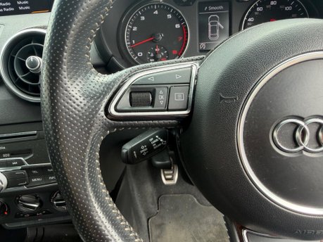 Audi A1 TFSI S LINE 18