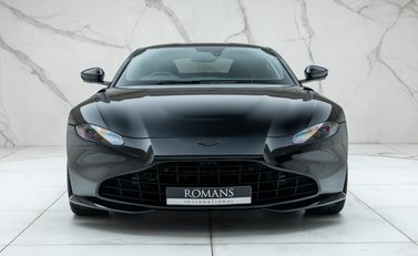 Aston Martin Vantage V8 7