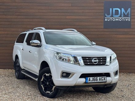 Nissan Navara 2.3 Navara Tekna dCi Auto 4WD 5dr